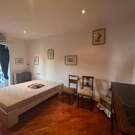 Trilocale Seaside - San Terenzo, Lerici Apartment Exterior foto