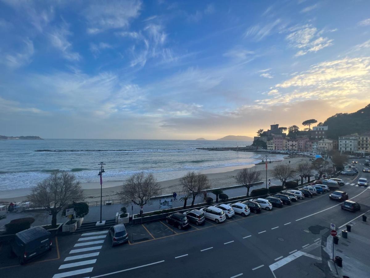 Trilocale Seaside - San Terenzo, Lerici Apartment Exterior foto