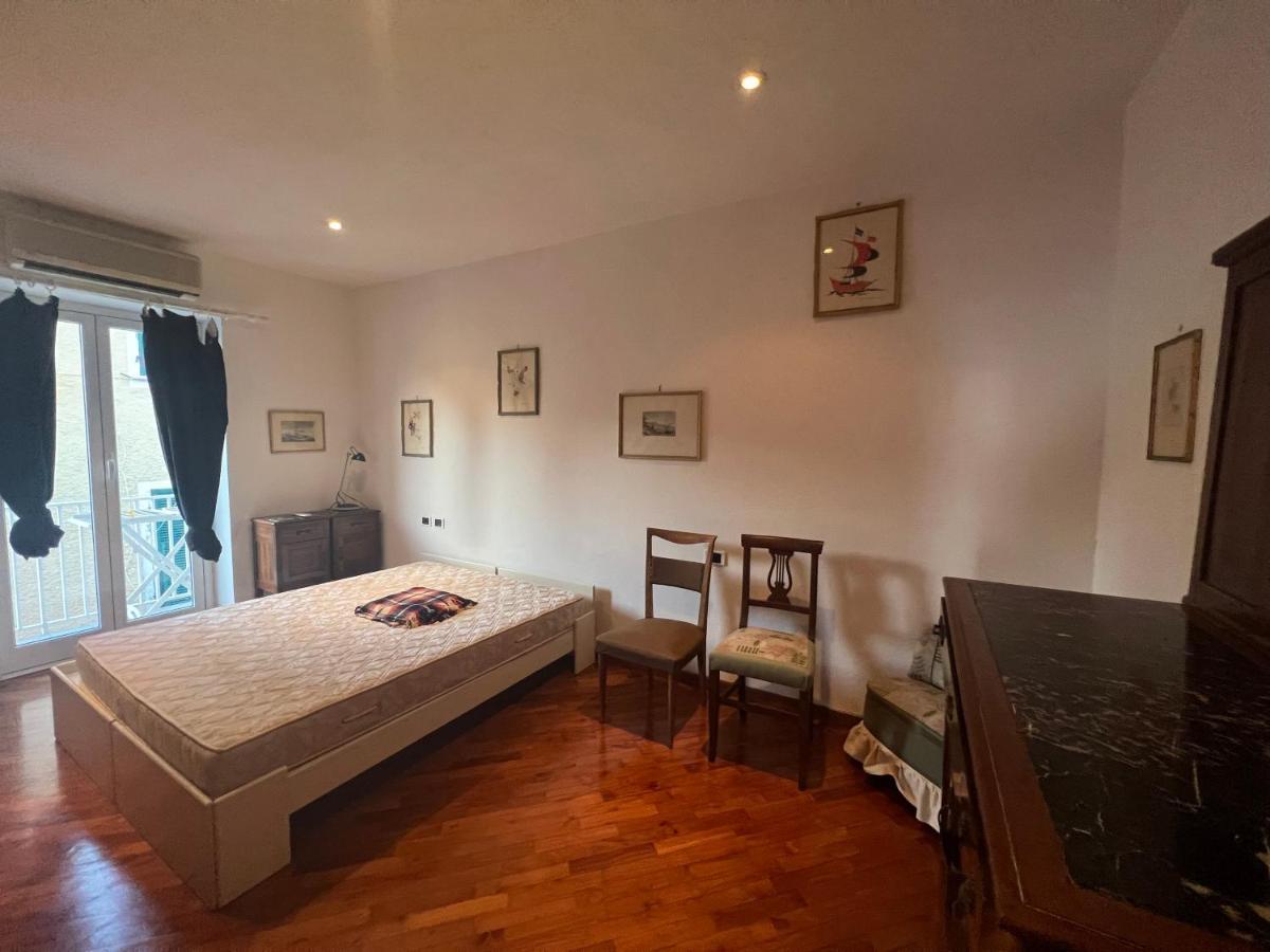 Trilocale Seaside - San Terenzo, Lerici Apartment Exterior foto